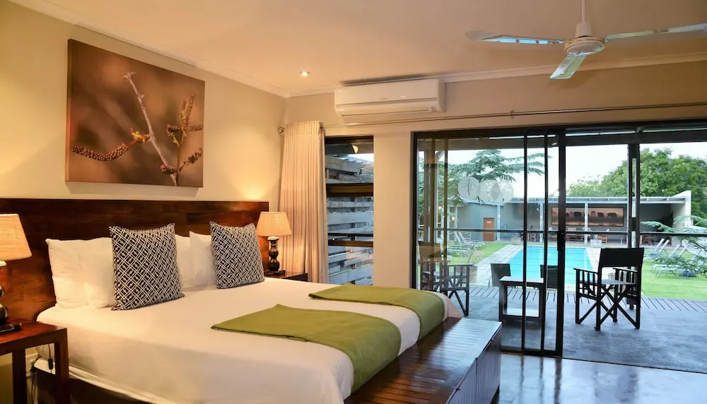 Bushveld Terrace Safari Hotel, Lodge & Spa