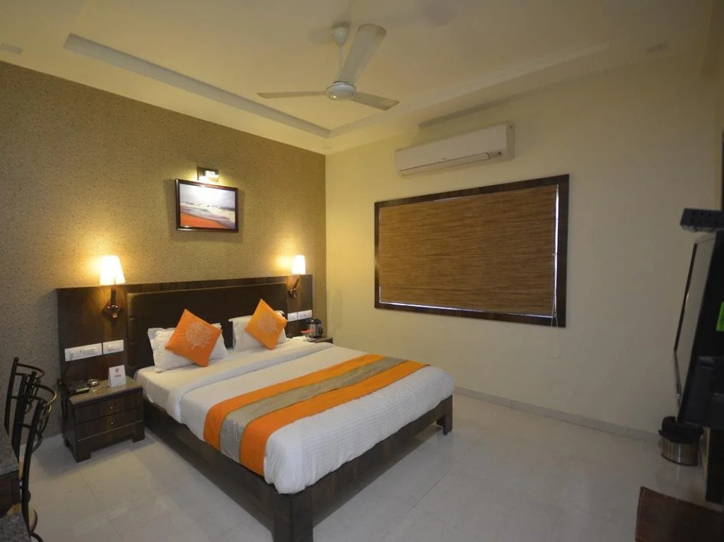 Hotel Radhe