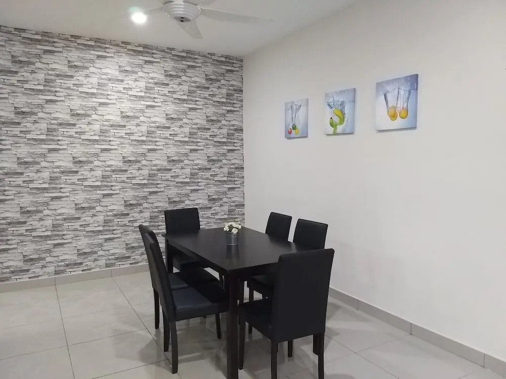 New and Classic Homestay 2 Storey House