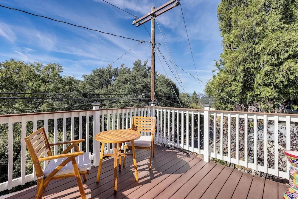 Home w/ 2 Decks - 2 Mi to Lake Gregory Dog Park!