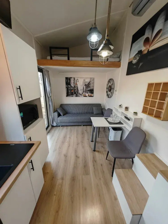 Pura Vida Downtown Tiny houses Bucharest