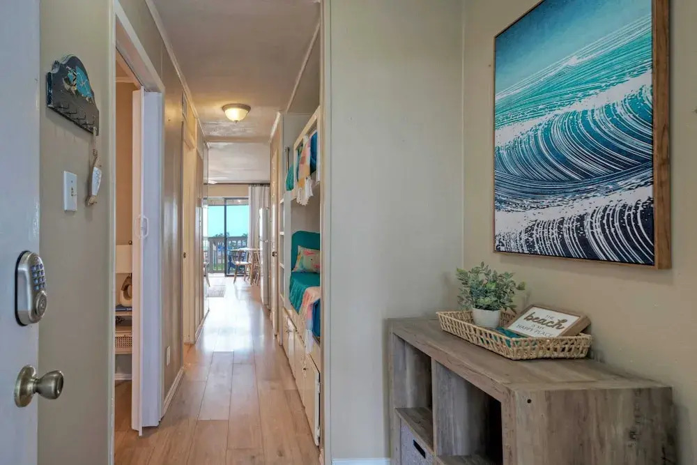 Private Balcony w/ Ocean View Pool & Hot Tub Access Ocean Echo by Avantstay