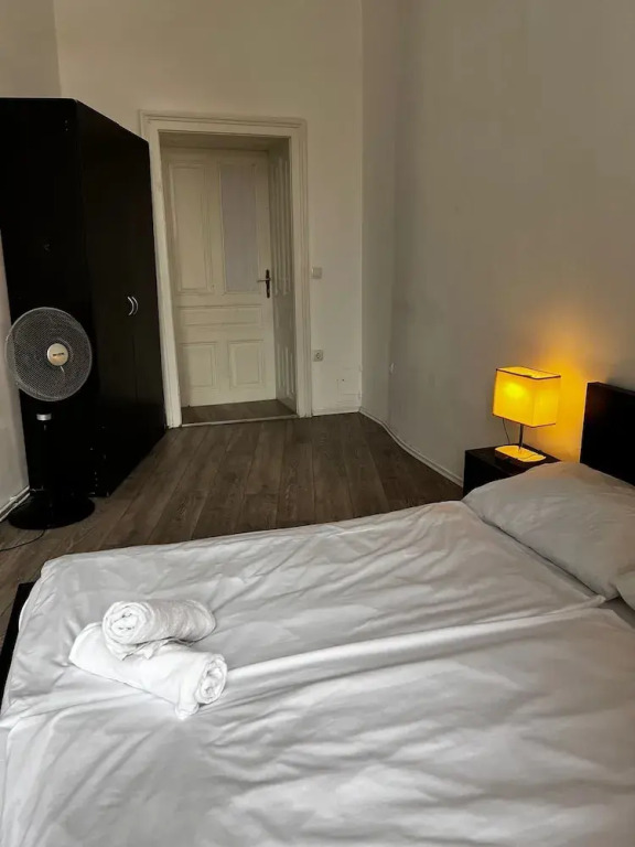 Cozy 2BR Apartment Near Meidling Station