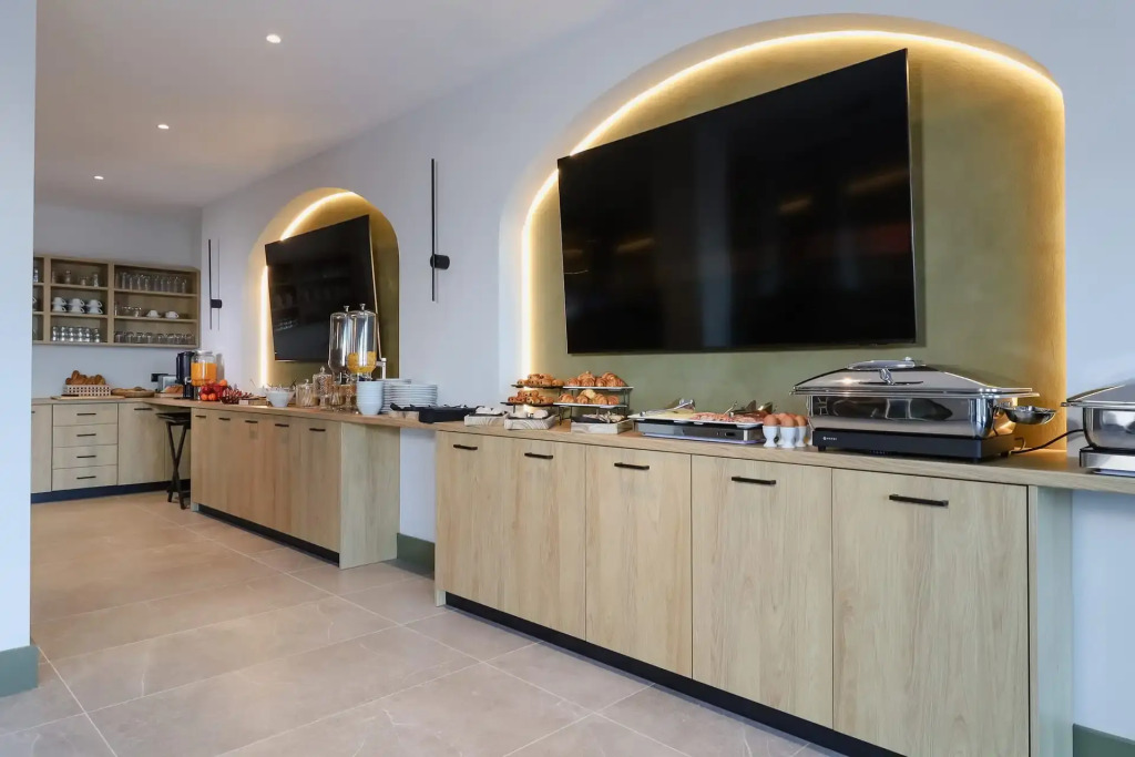 LIMNI Boutique Experience Evia
