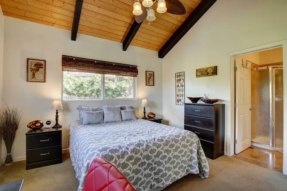 Charming Kailua-kona Apartment Near Hiking & Golf!