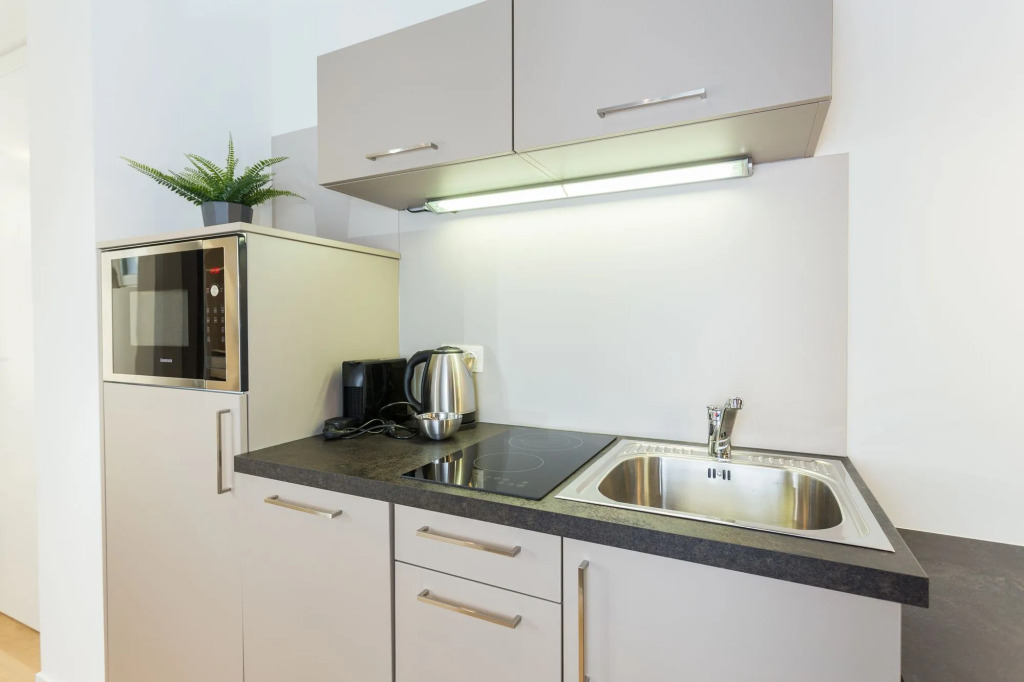 Room 4 & 5 Apartments