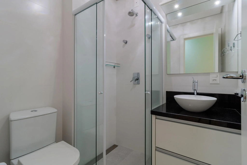 Apto Luxuoso A 230m Da Praia De Jurerê Vje301