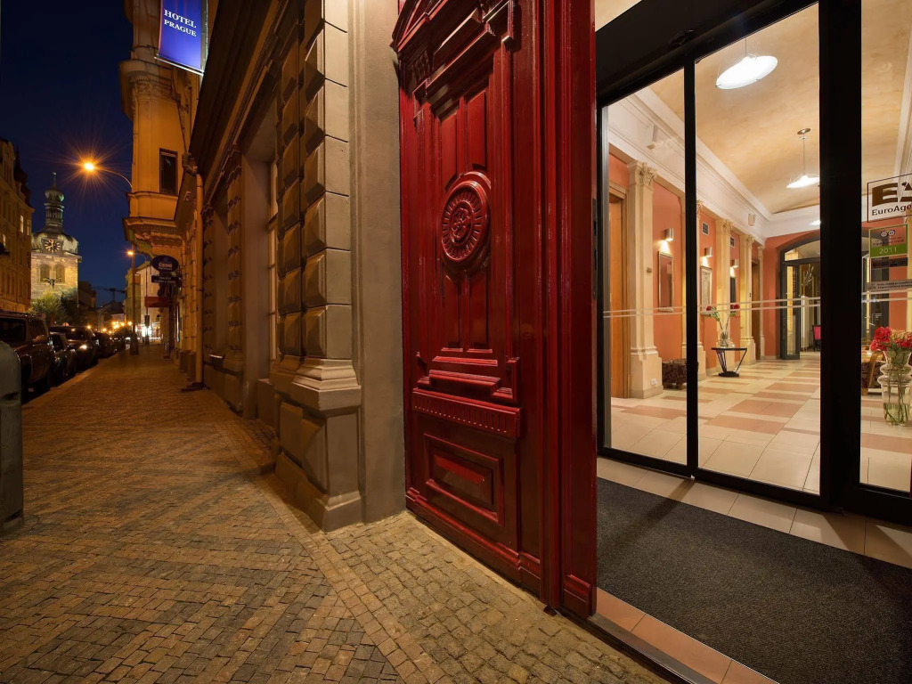 EA Embassy Prague Hotel