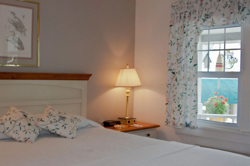 Mount Battie Inn