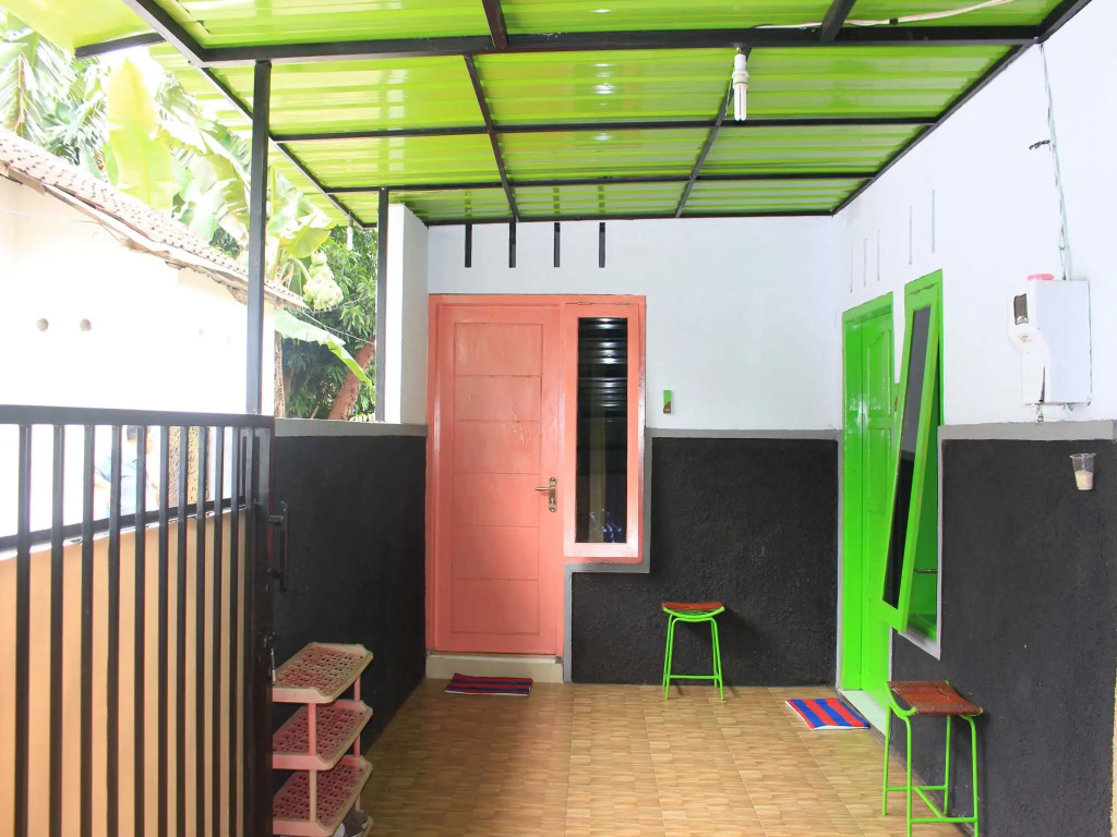 Kampoeng Pakis Inn