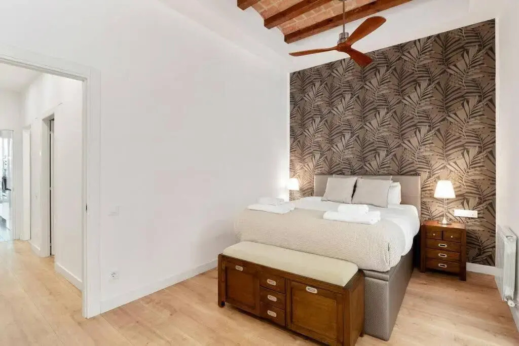 Arc de Triomf Luxury Modern 2-Bedroom 2-Bathroom