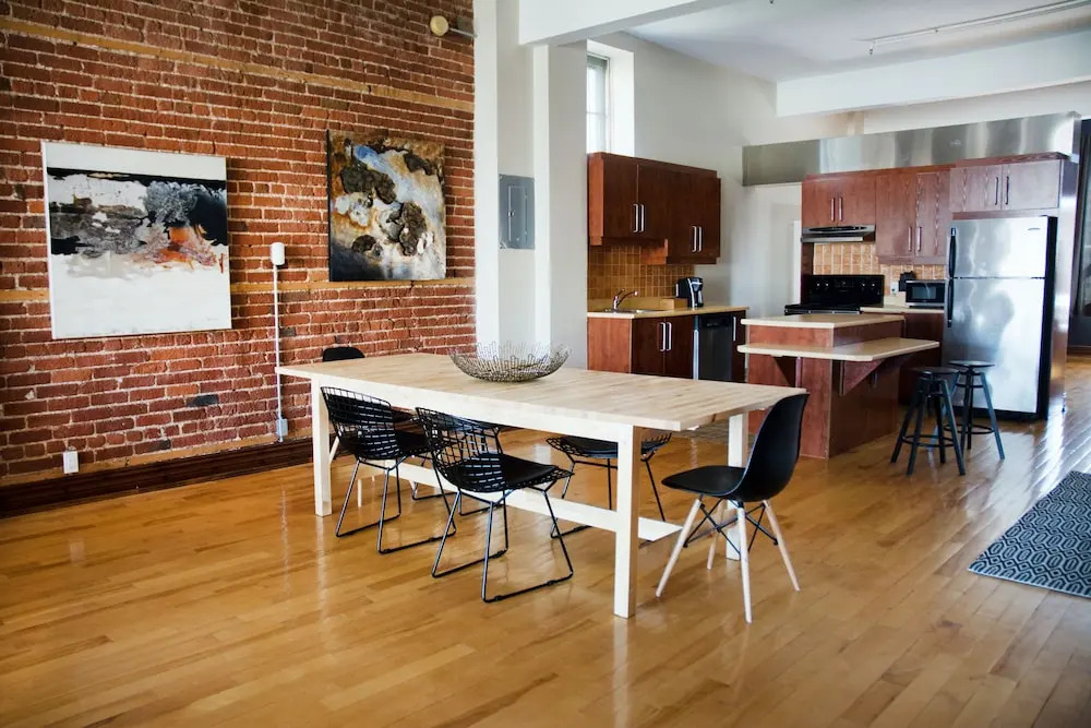 Intimate Plateau Suites by Sonder