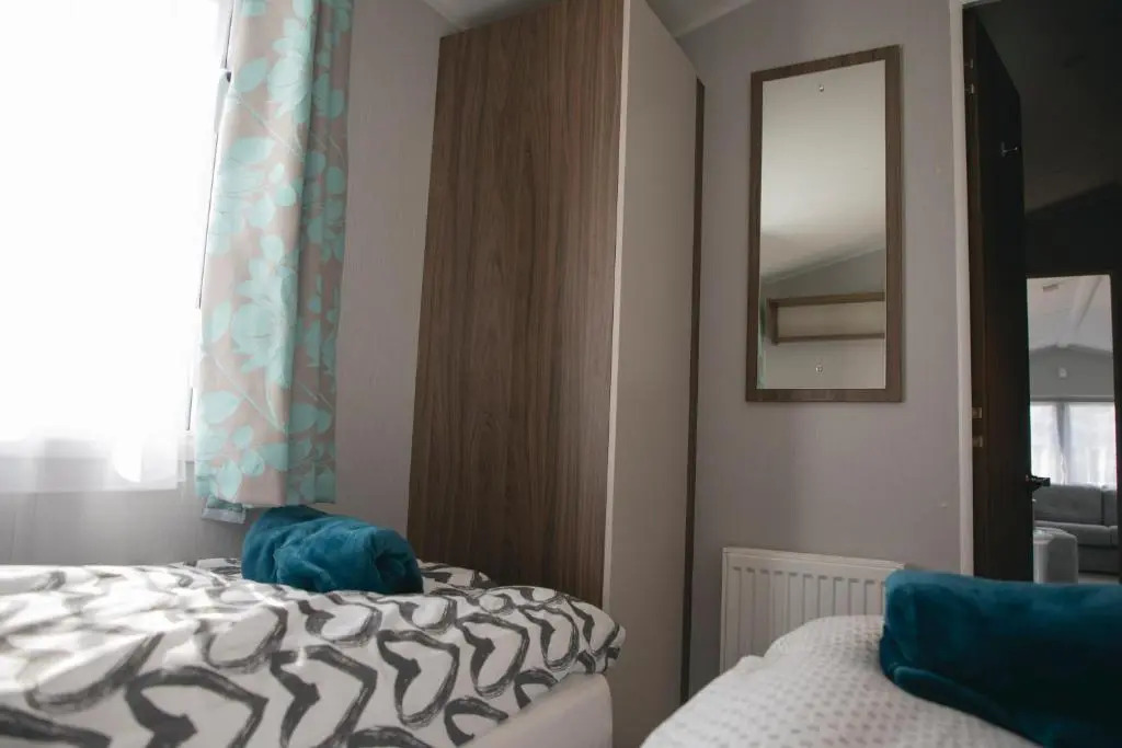 51 Lytchett Bay View, 3 bed, Rockley Park Poole