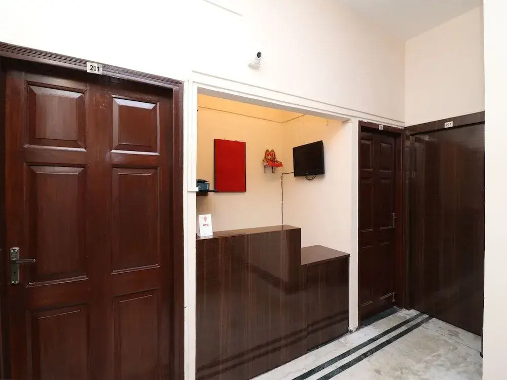 Studio Atrium by OYO Rooms