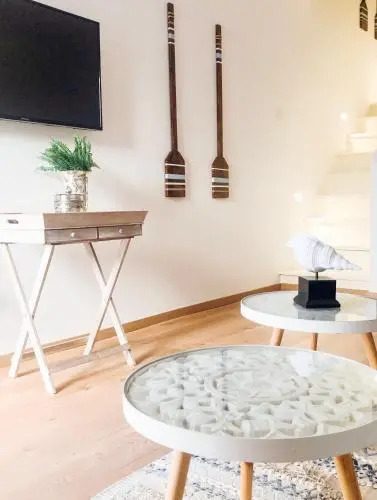 T4 - Space Renovated with Love and Sea