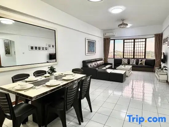 Likas Square Serviced Apartment - garden view with 3 bedrooms by Kocy Homestay