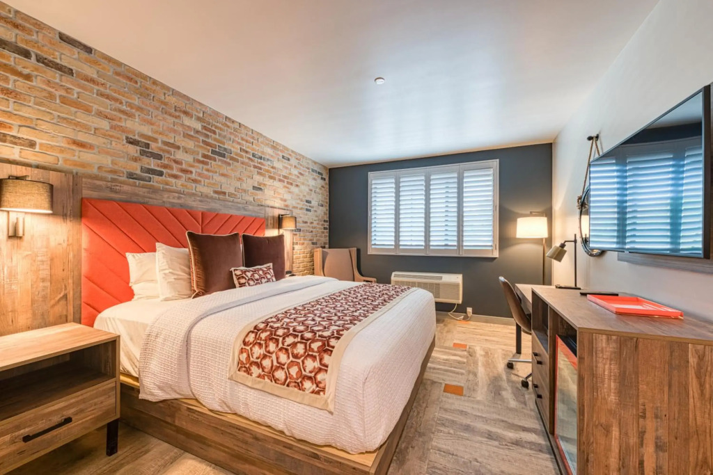 Hotel Lexen Newhall & Santa Clarita - Near Six Flags Magic Mountain