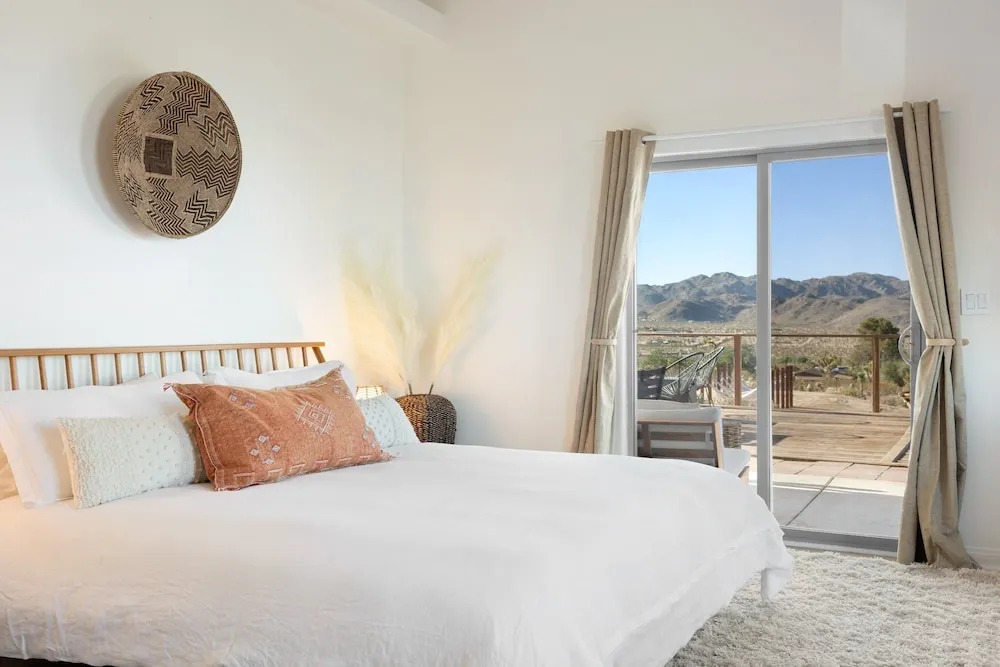 Rancho Nopales Jt - Pool, Hot Tub, Hammocks, Fast Wifi + Views! 4 Bedroom Home by RedAwning