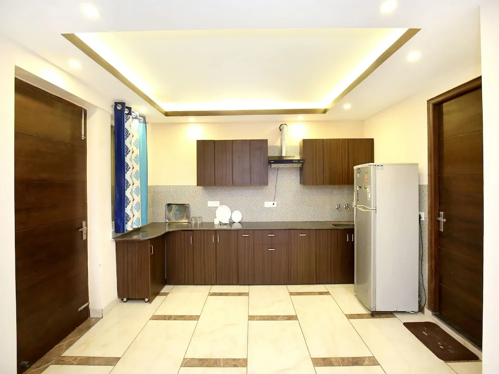 OYO 12324 Home Luxury 2BHK Kasauli