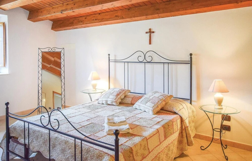 Amazing Home in Modica RG With 2 Bedrooms, Wifi and Outdoor Swimming Pool