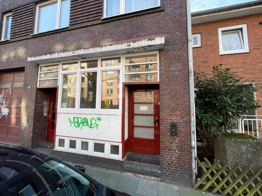 Spacious Apartment for 10 in great location