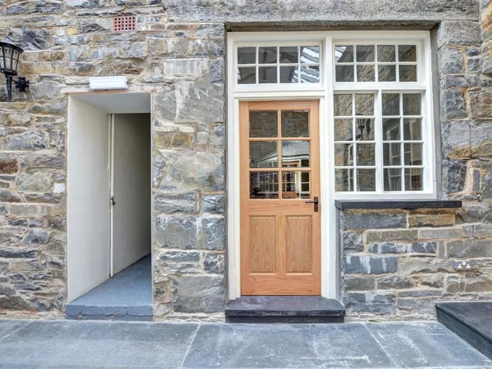 Luxurious Mansion in The Bothy With Private Terrace