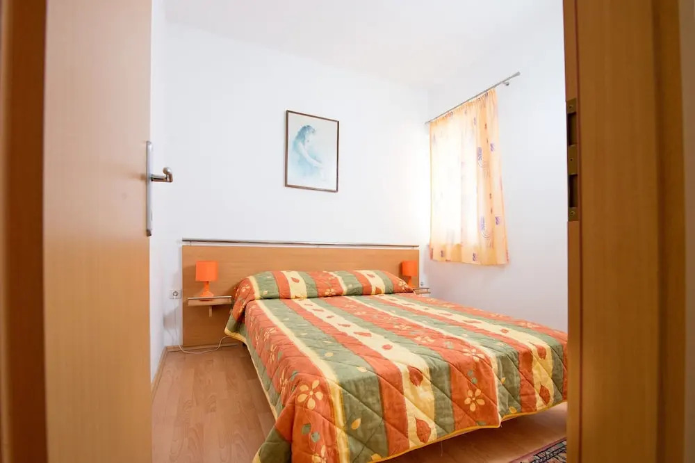 Apartments Jela