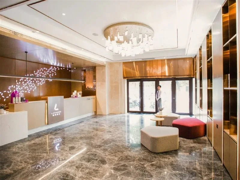 Lavande Hotel (Xi'an Dachaishi Metro Station)