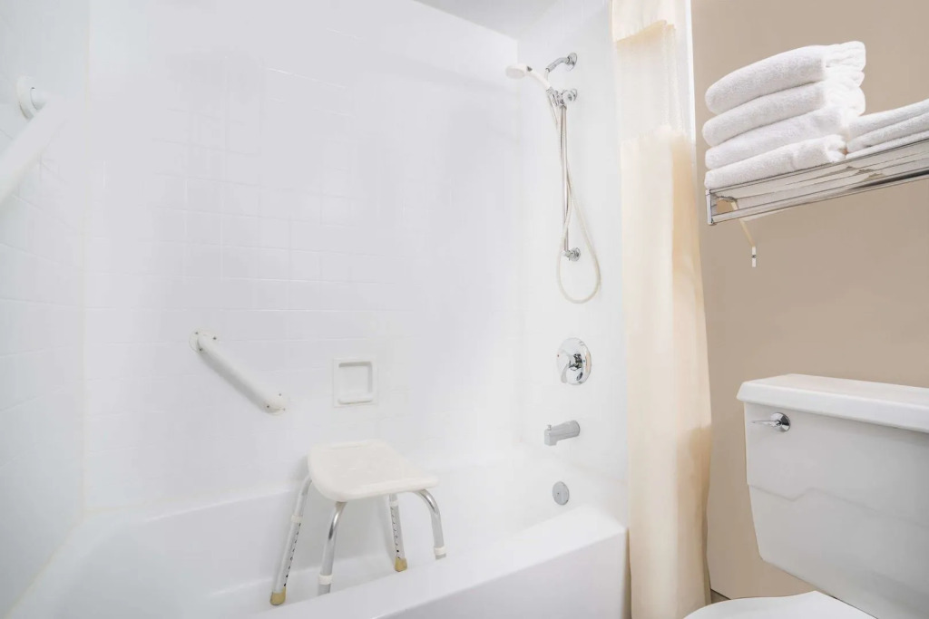 Отель Blue Way Inn La crosse Extended Stay
