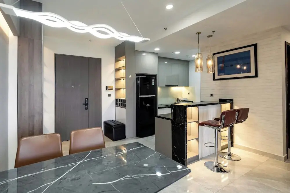 The Peak M8 Midtown