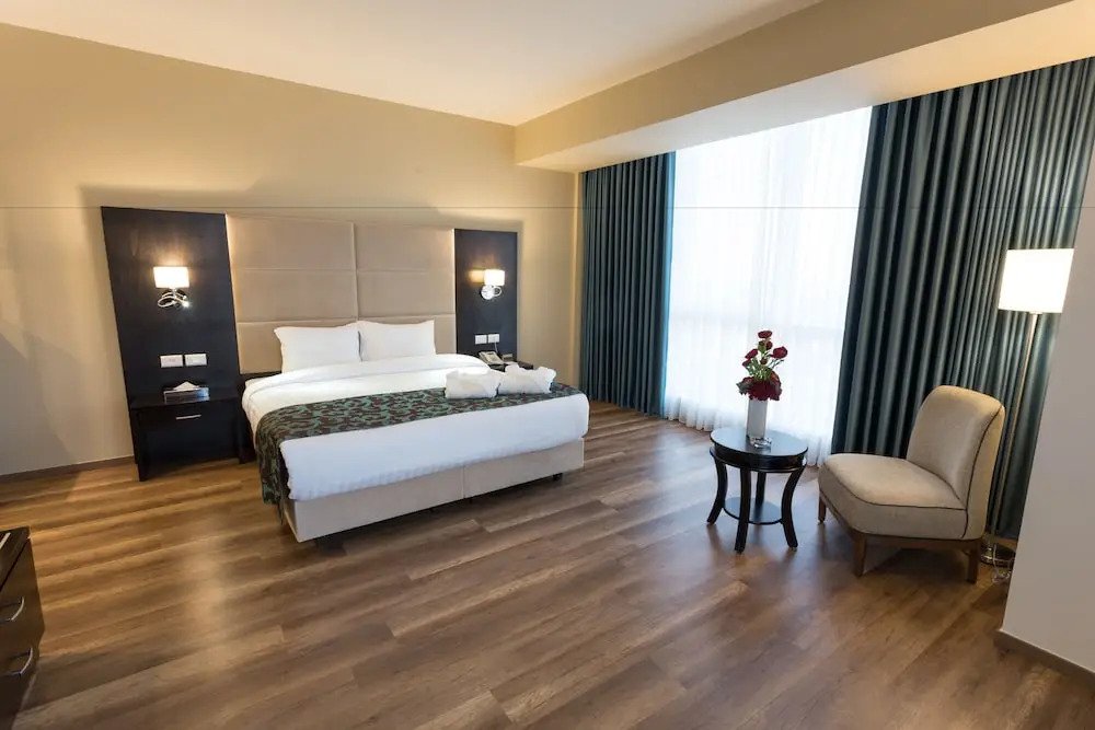 Carmel Hotel