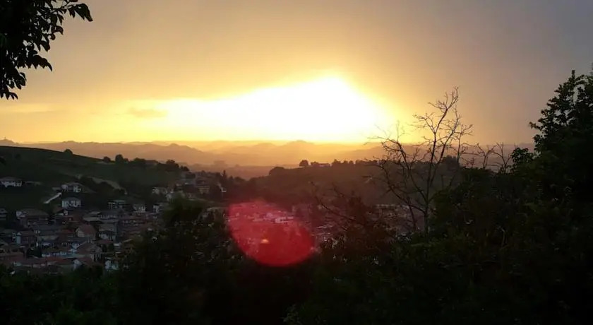 Neive Borgo