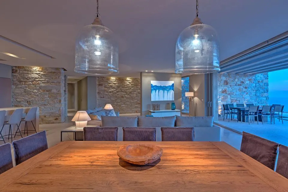 Mylo Villa Ios