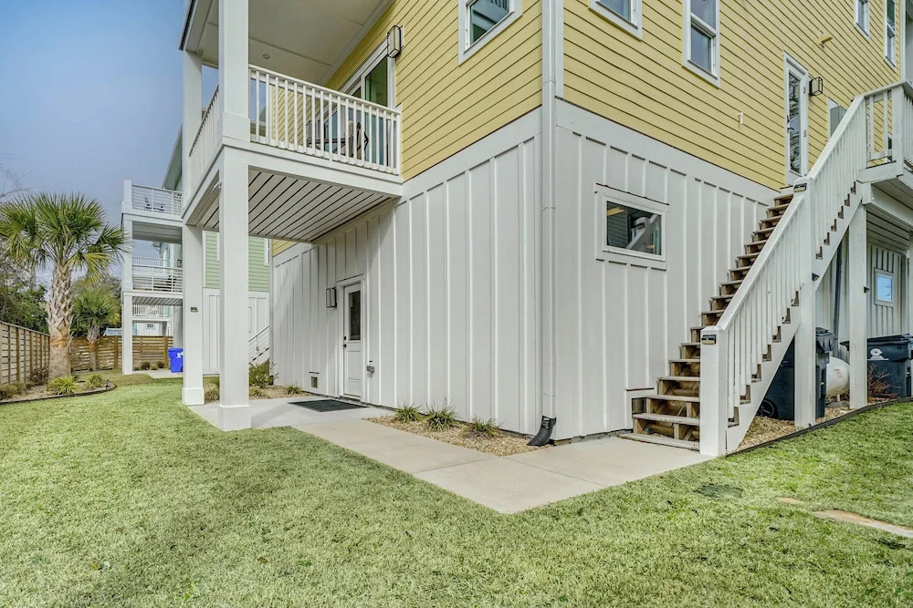 Carolina Beach Luxury Retreat: Intracoastal Views