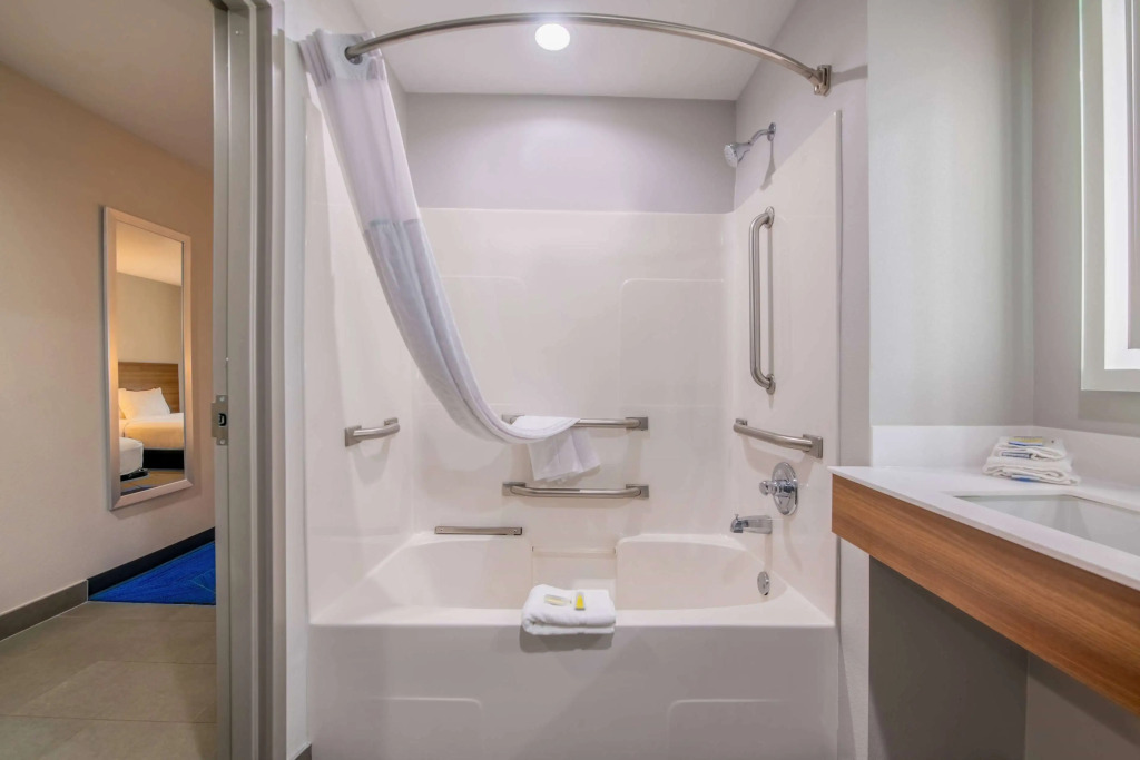 Microtel Inn and Suites by Wyndham Anderson SC