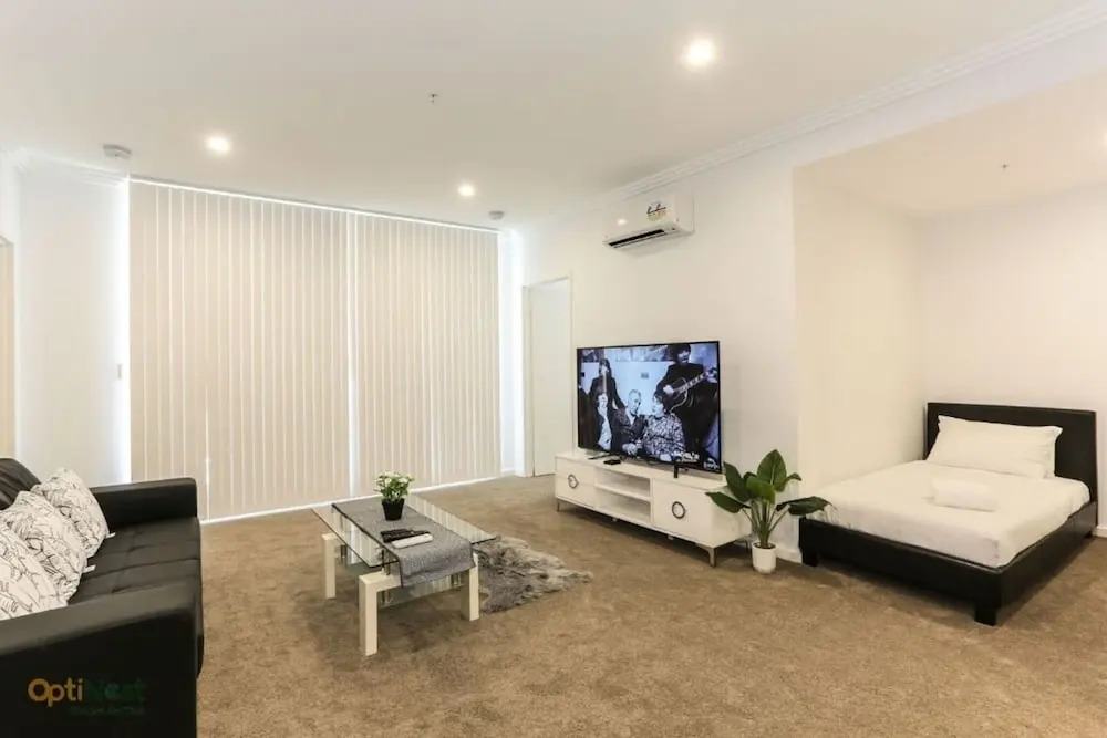 Modern, Spacious Apt@liverpool With Incredible Views