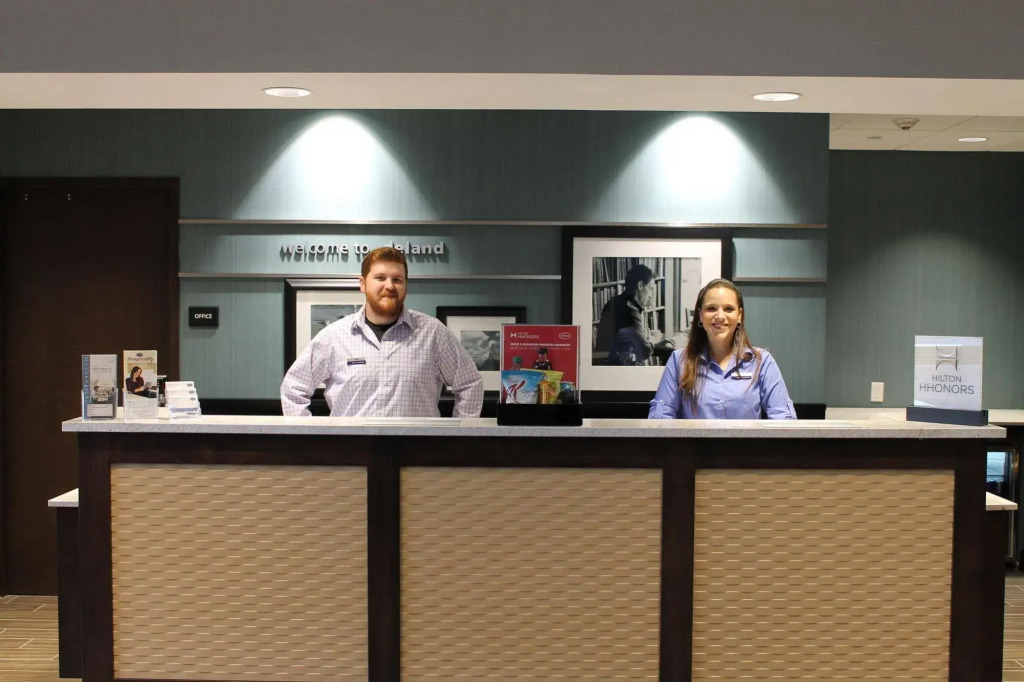 Hampton Inn & Suites - DeLand