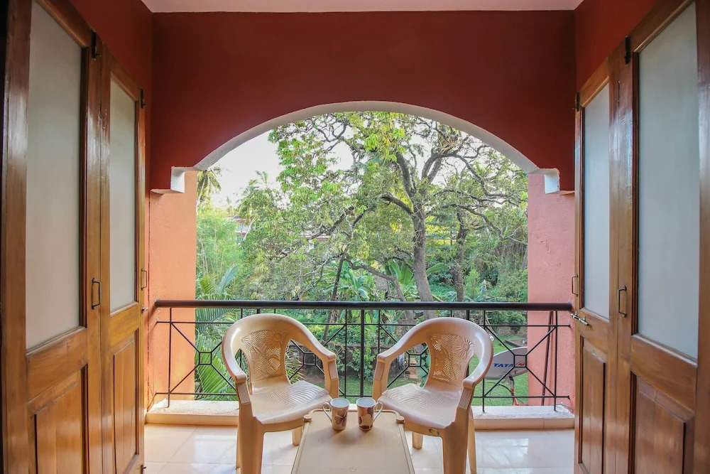 OYO 10906 Home Modern 1BHK Baga