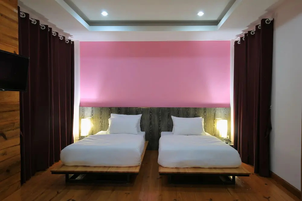 Baan Oshi Beach