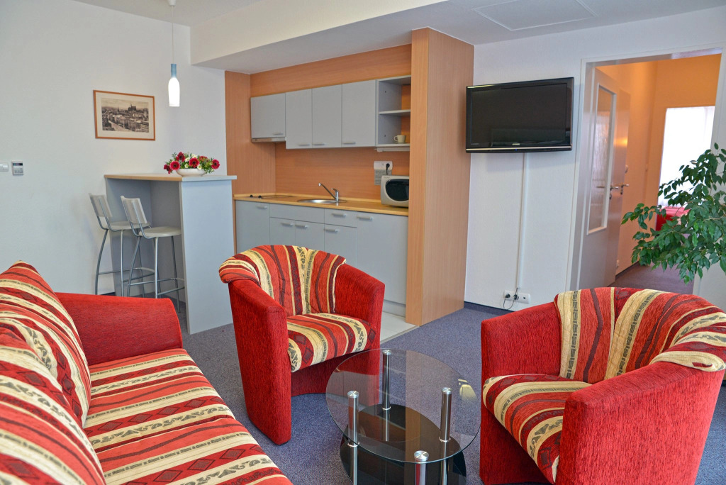Avanti Hotel