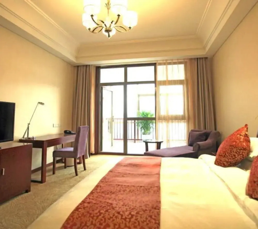 Qingdao Mt. South on the Water  Hotel