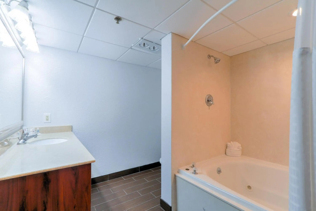 Comfort Inn & Suites at Dollywood Lane