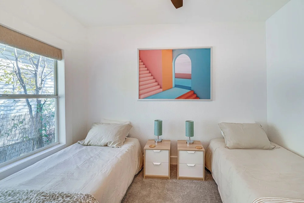 Charming San Antonio Home ~ 2 Mi to The Alamo!