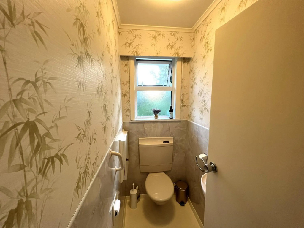 Tranquility Base - Waikanae Beach Holiday Home