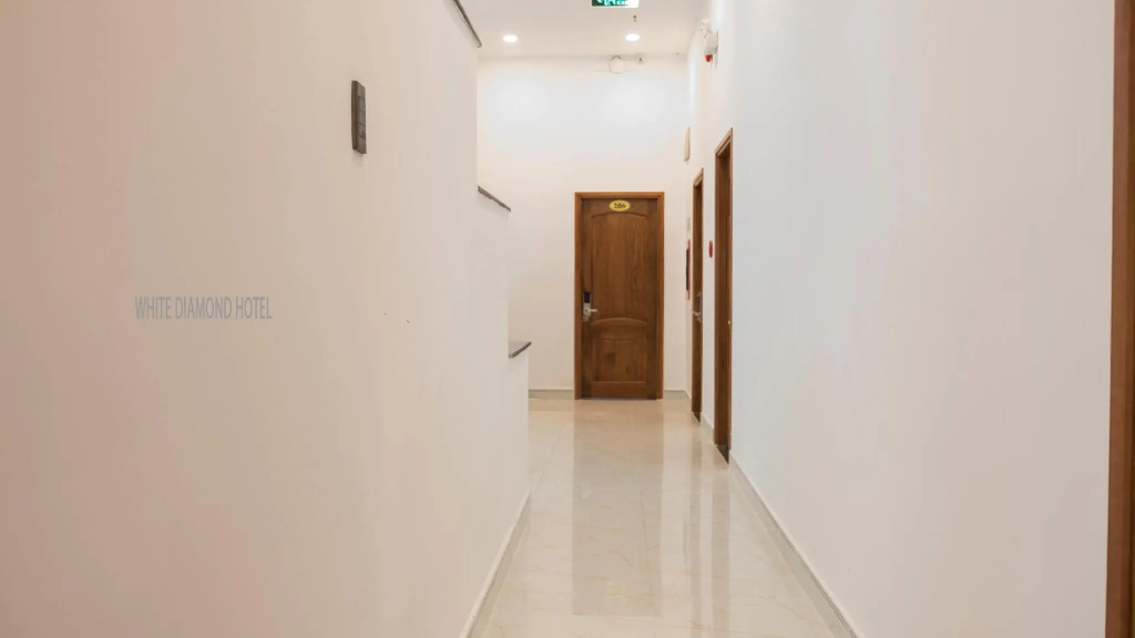 White Diamond Airport Hotel