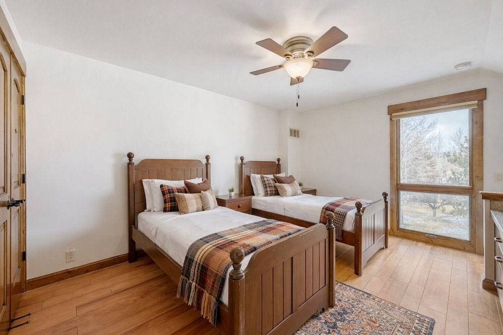 Park City Family Retreat Hot Tub Pet Friendly 177 3 Bedroom Condo
