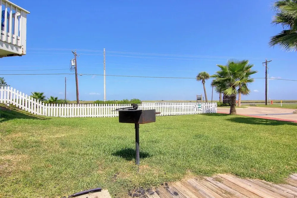 Gulf Breeze by Silver Sands Vacation Rentals