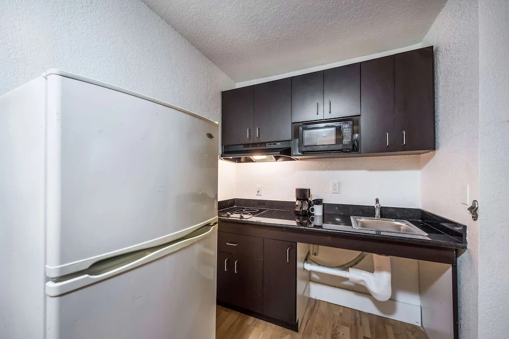 Studio 6 Irving, TX - Irving DFW Airport East