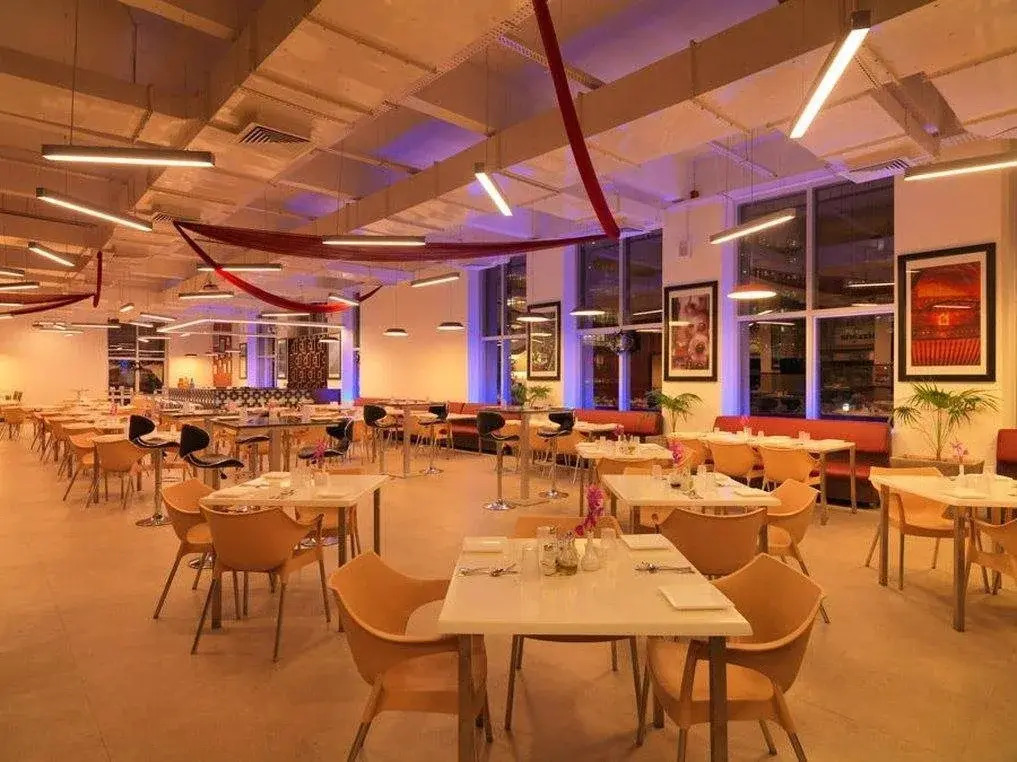 24 Tech Hotel
