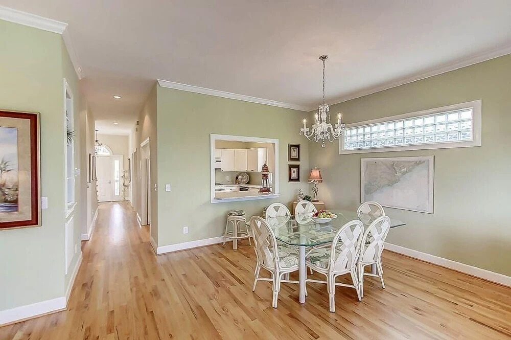 32 Ocean Point